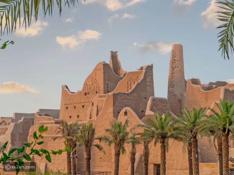 وجهات سعودية تحكي التاريخ وتلامس الطبيعة