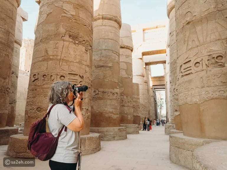 اكتشف مصر برحلة فردية: جمال التاريخ والطبيعة