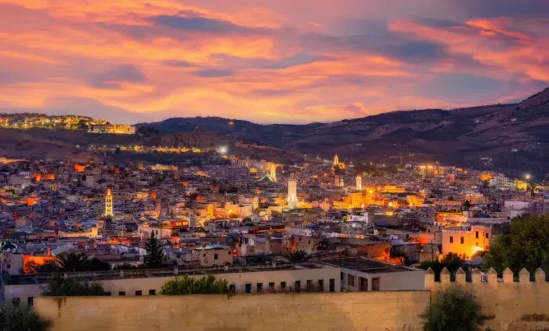 تعرف على أسرار العاصمة الثقافية للمغرب التي تمزج بين دقات النحاس وعبق التاريخ الحي