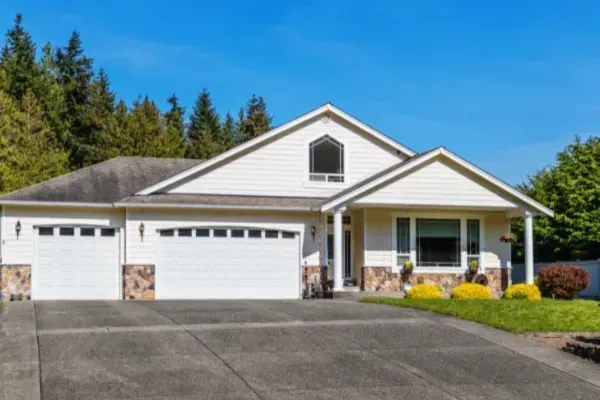 How Pressure Washing Boosts Curb Appeal in Fremont Hills, MO | Trusted Local Experts