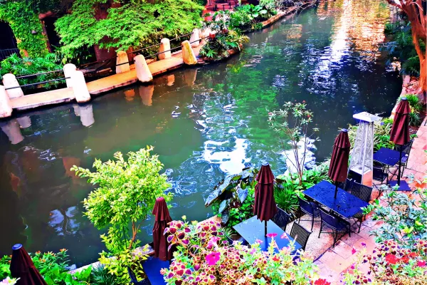 Exploring San Antonio on Foot: Must-Have Gear for Your Walking Tour Adventure