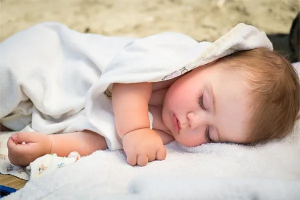  How To Help Your Little One Sleep Well On Vacation