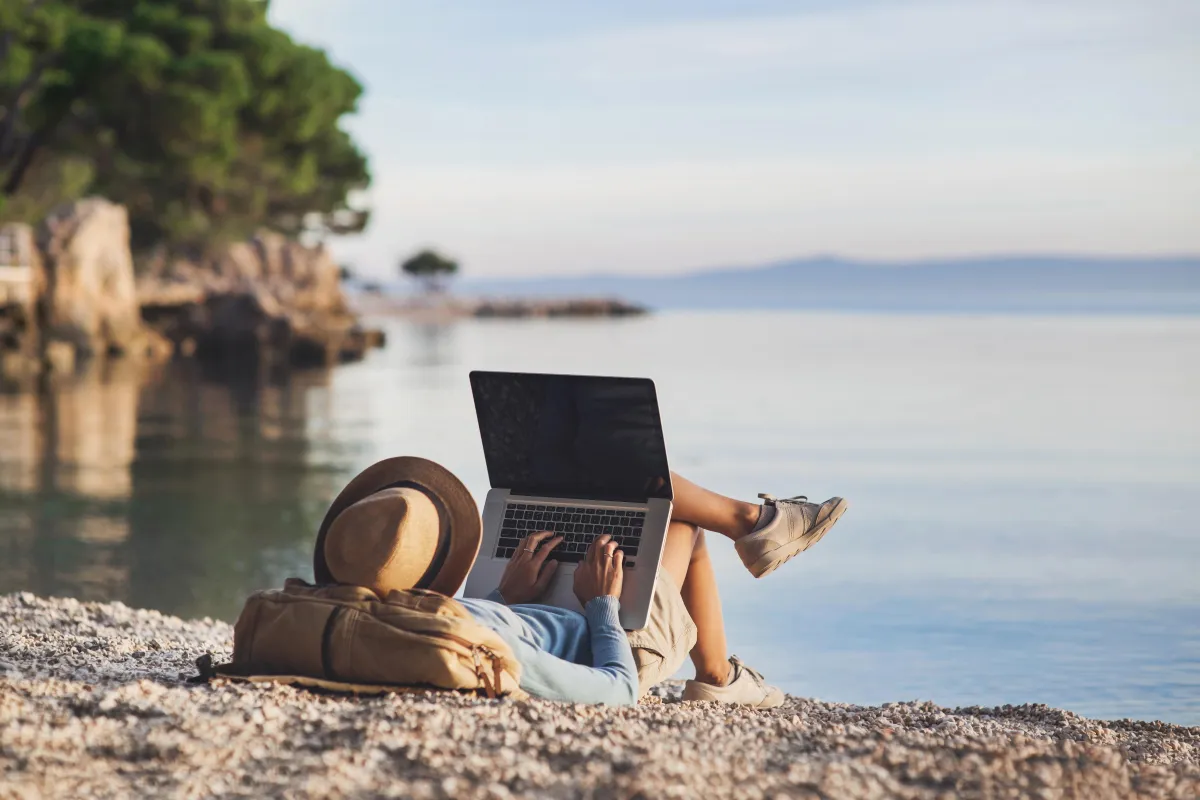 Online business on the beach