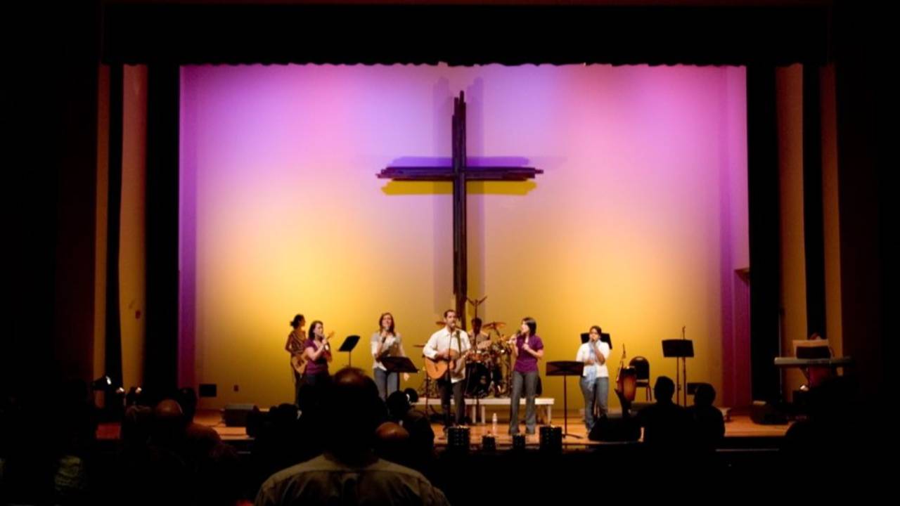 How do I Create an Awesome, Even Wash of Stage Light?