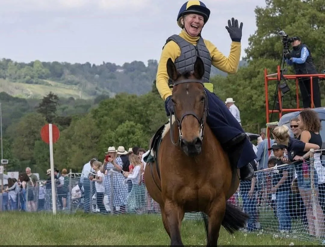 Side Saddle Dash Belinda Wilkins