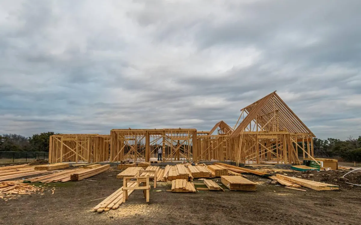 Wood vs. Metal Framing for Home Additions: Pros, Cons & Use Cases