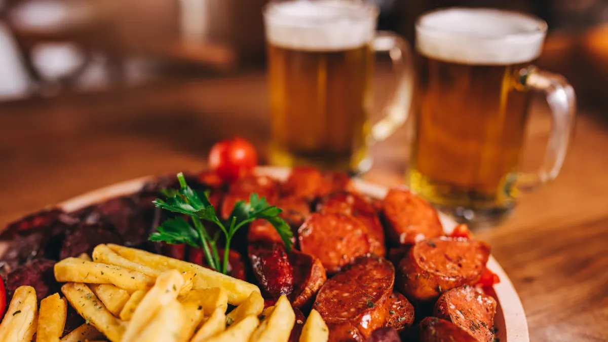 Warmth of an Irish Bar Near Me Times Square NY: The Classic Irish Pub Experience