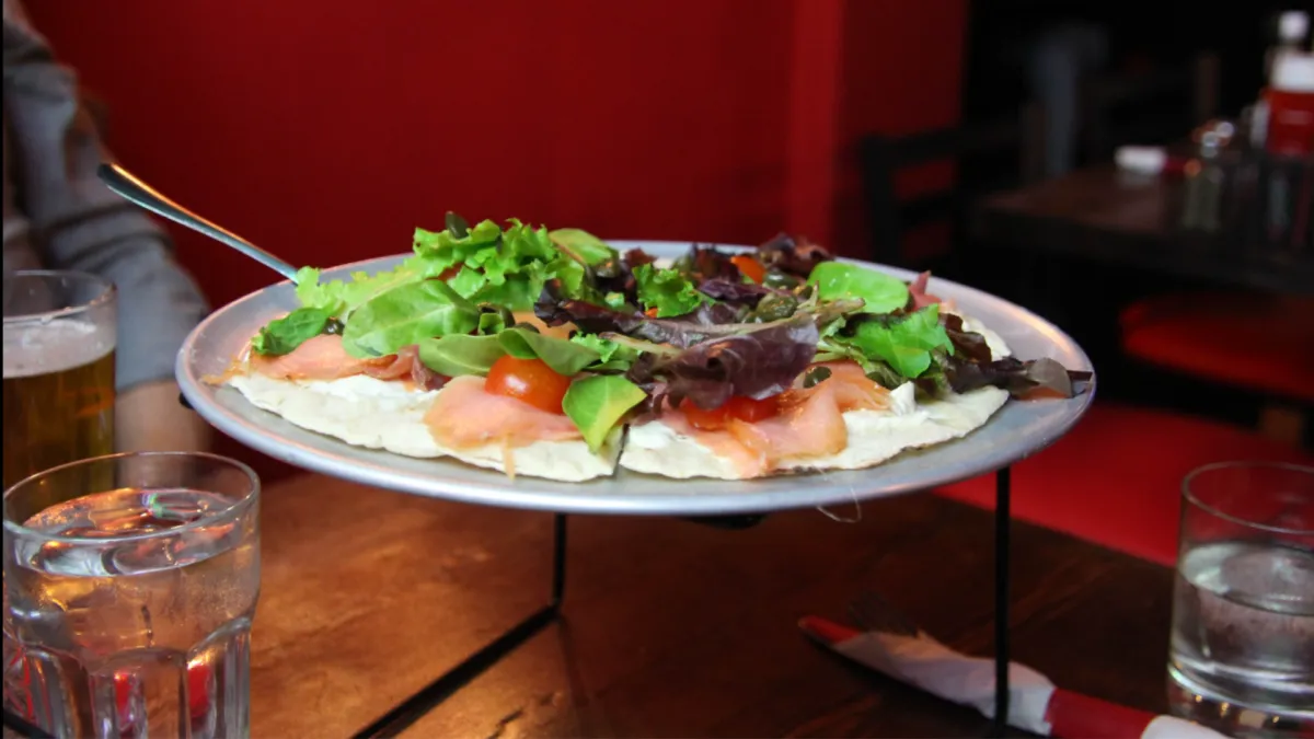 Classic pub bites Manhattan NYC