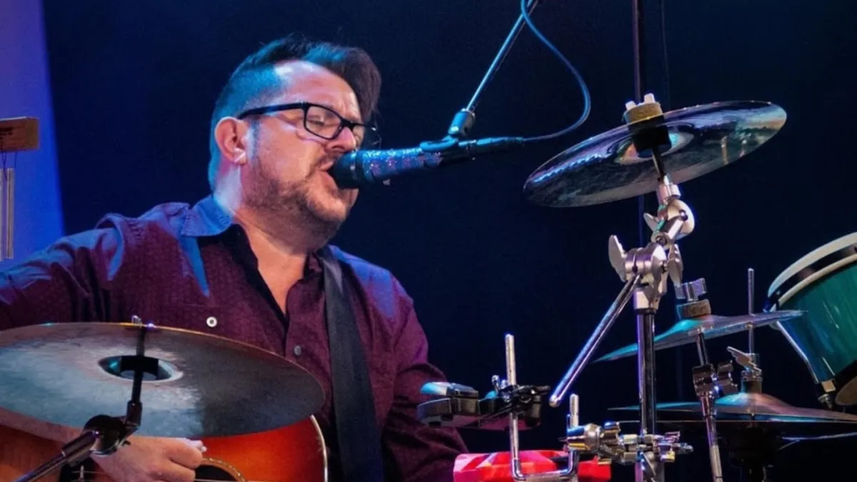 Manhattan NYC live music pub scene