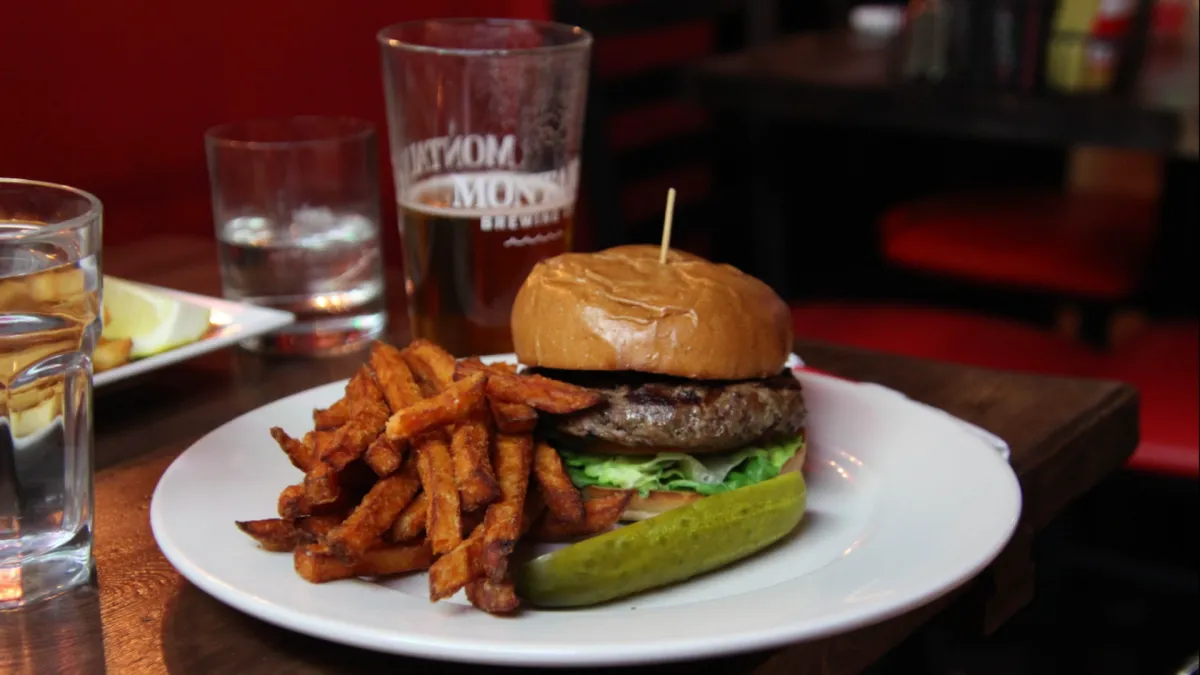 Irish pub with food Times Square NYC