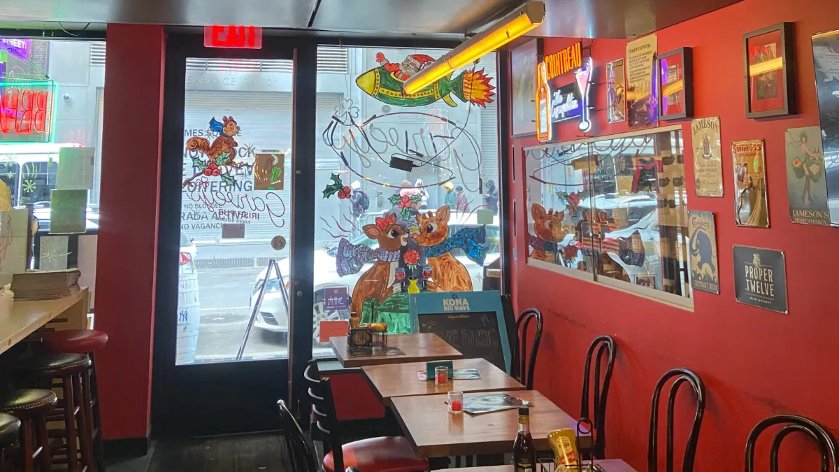 Late night Irish pub Times Square NYC