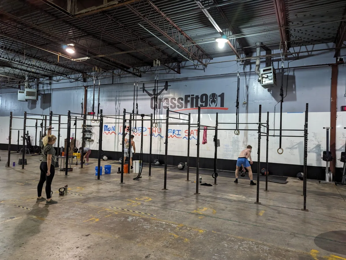 People working out at Fit 901 | CrossFit 901