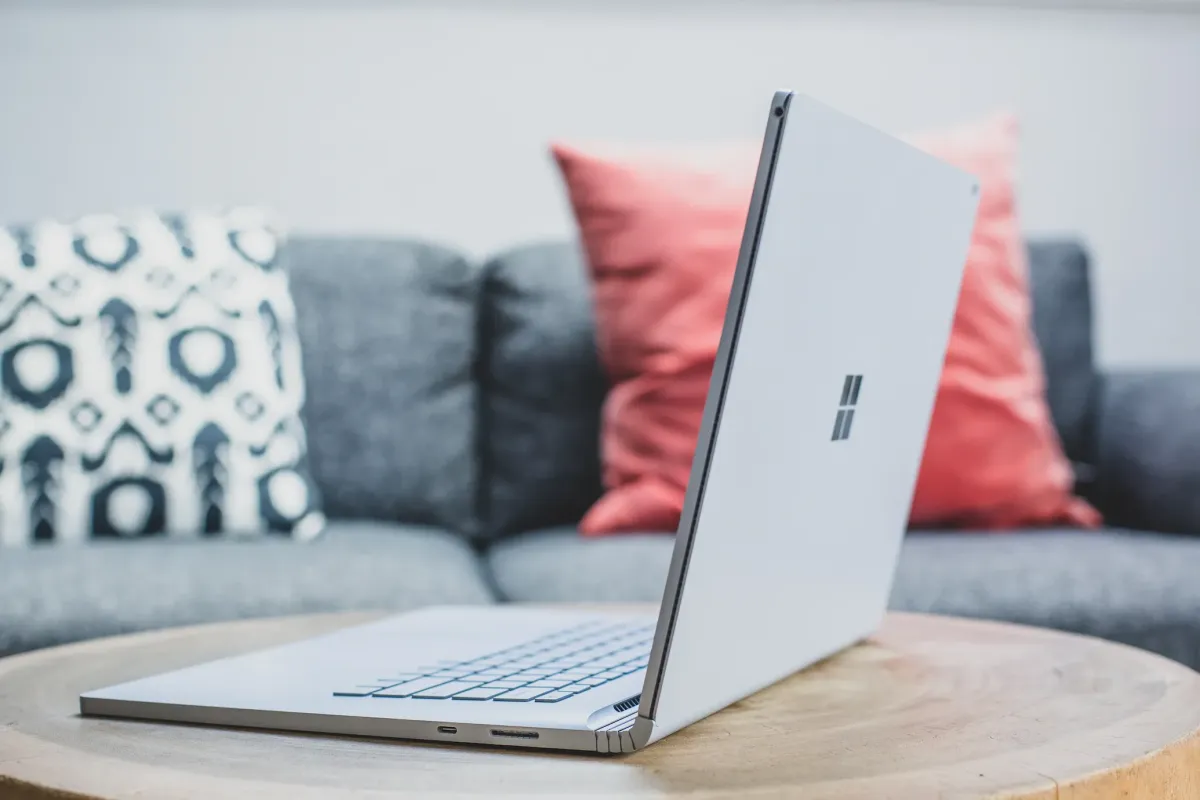 microsoft surface 3 laptop and tablet