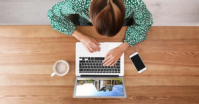 Virtually Touring a Home