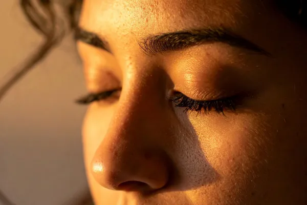 How to Manage Your Attention for Lasting Behavior Change