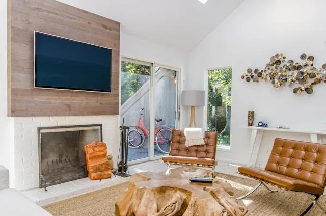 Fireplace tile and stone Tile contractor Los Angeles Fireplace makeover Antelope Valley Best tile for fireplaces Lancaster Palmdale fireplace remodel