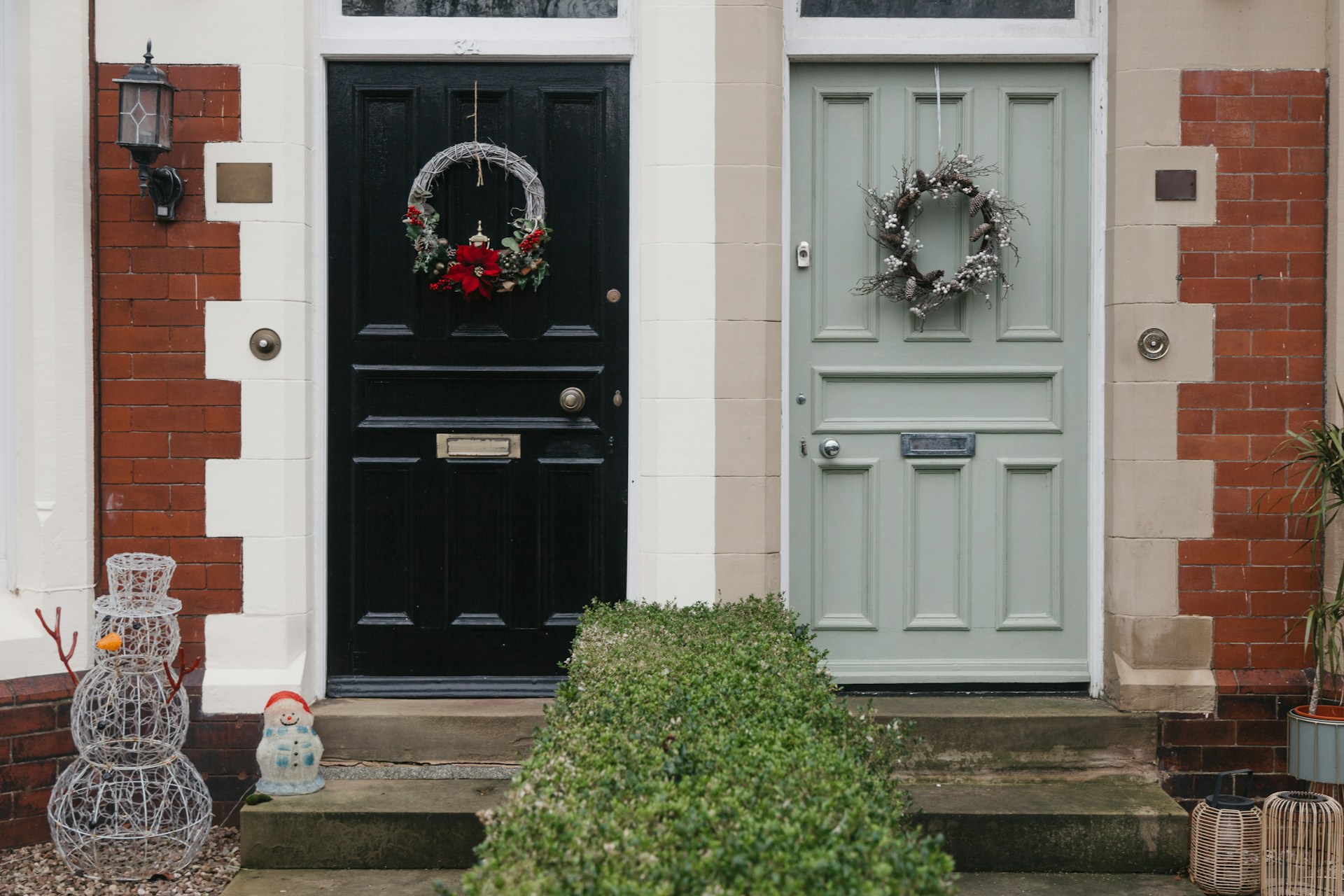What Door Contractors in Windermere BC Want You To Check First