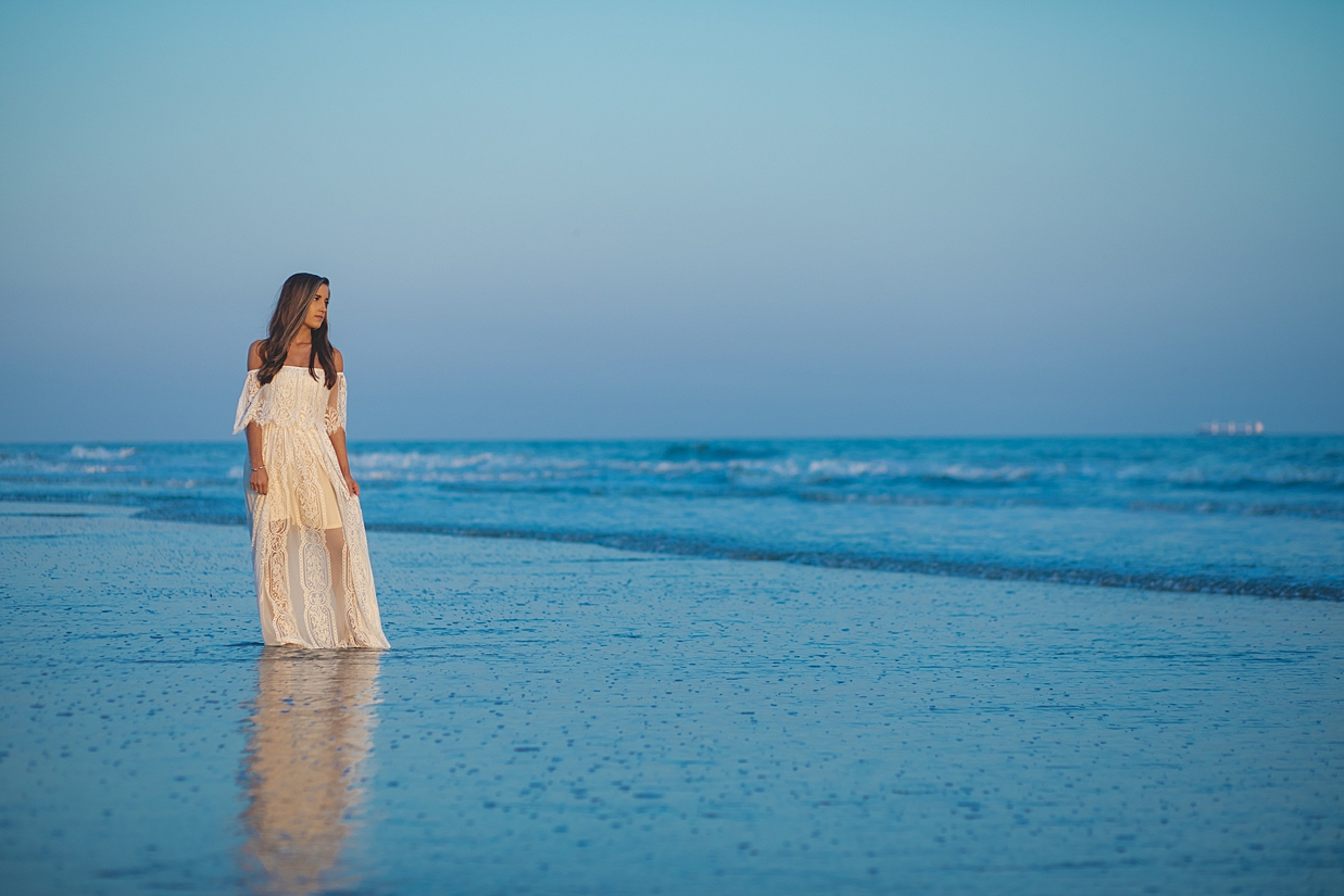 5 Tips to Make the Most of a Blue Sky in Portraits without a Flash.