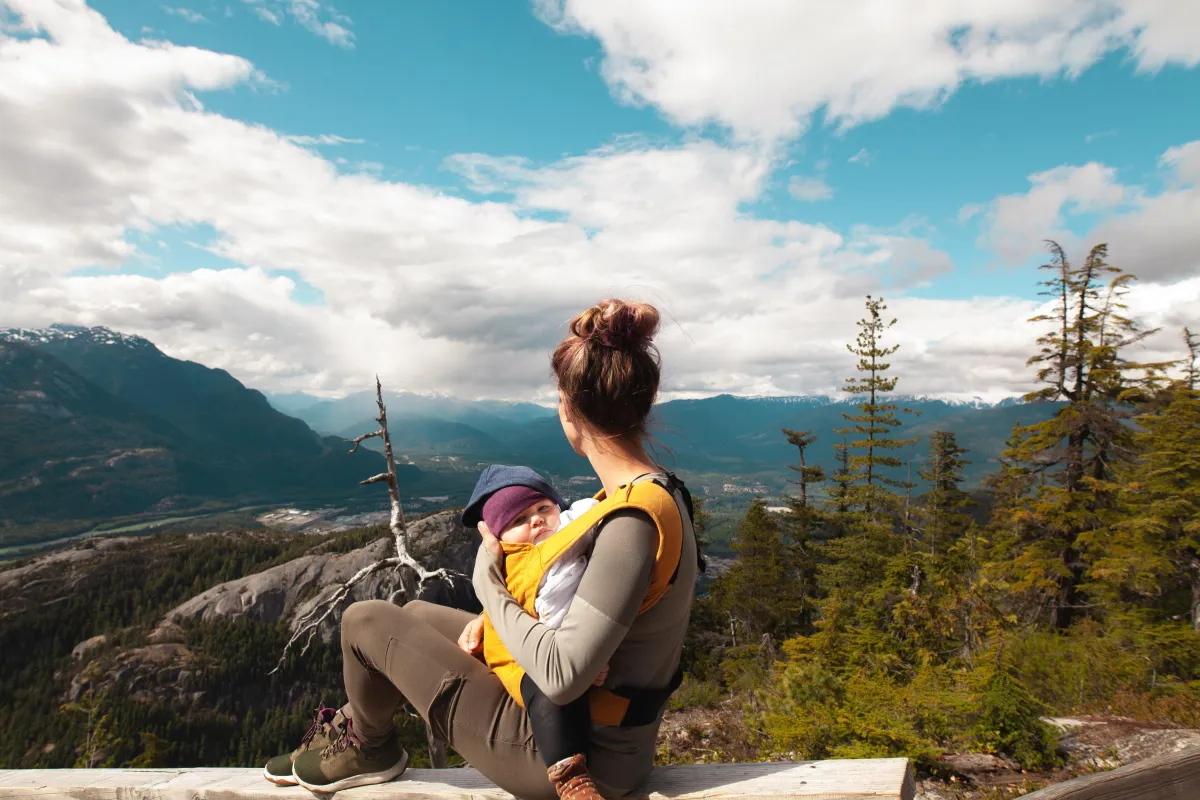 The Benefits of Babywearing: Bonding with Your Baby on the Go