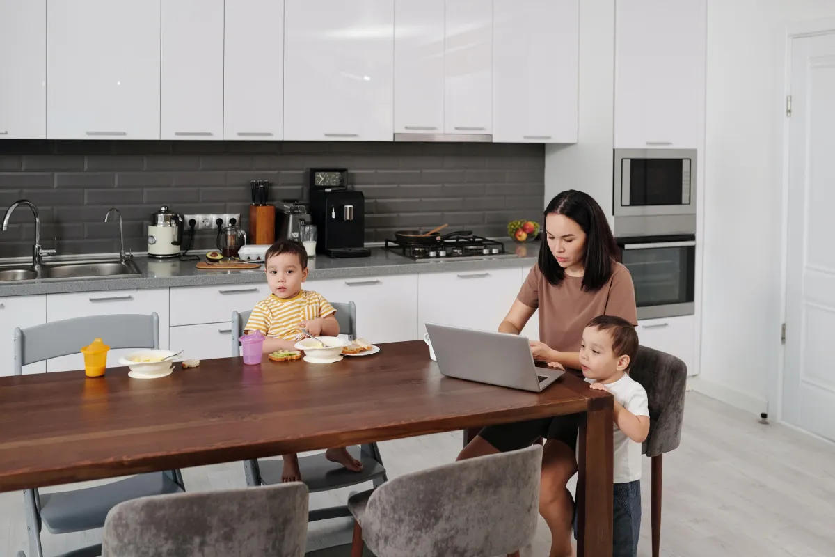 Overcoming Mom Guilt: Finding Balance in Motherhood