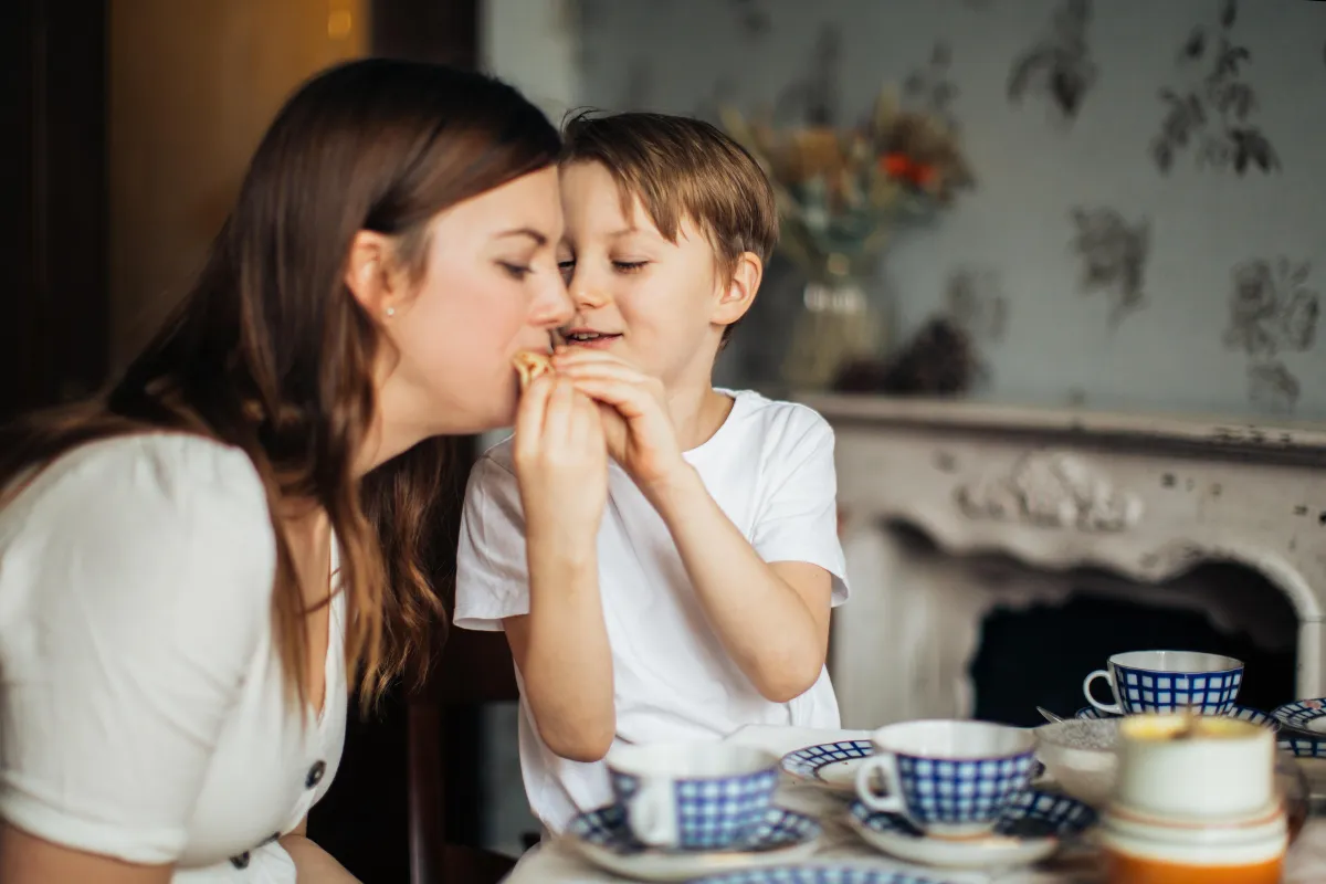 Mom Life Hacks: Tips and Tricks for Simplifying Everyday Tasks