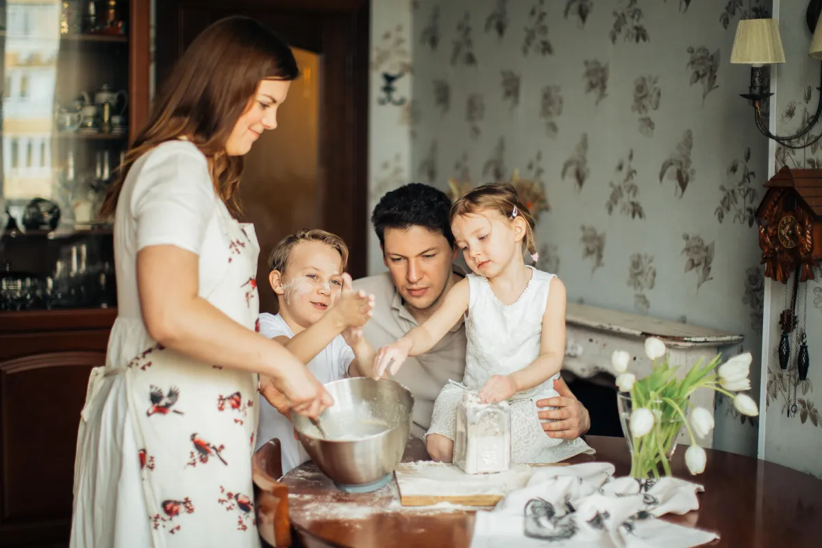 Parenting in the Digital Age: Navigating Challenges and Fostering a Healthy Tech Relationship