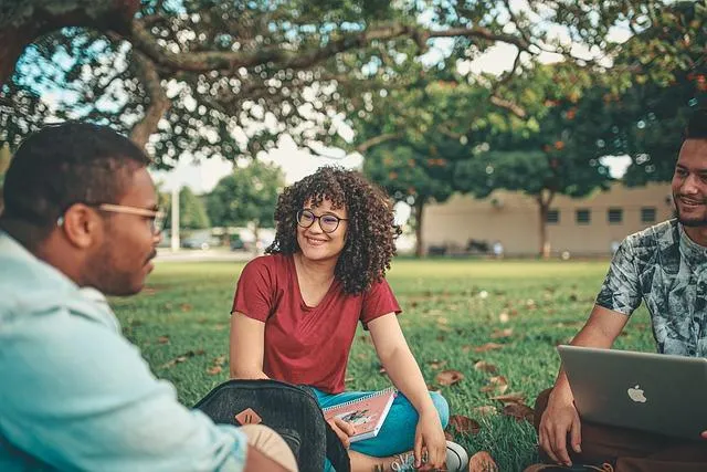 Pourquoi développer une relation saine avec les autres