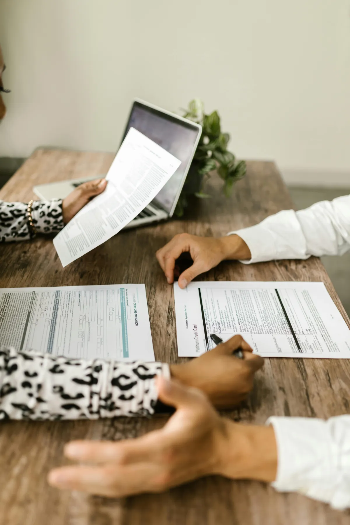 Top 5 Challenges Businesses Encounter When Choosing CFOs and Accounting Services Effectively