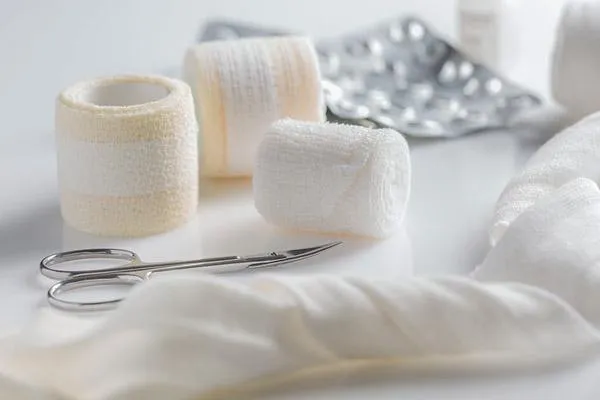 Antibiotics and Wound Care: When Are They Necessary? Insights for Kansas City Patients