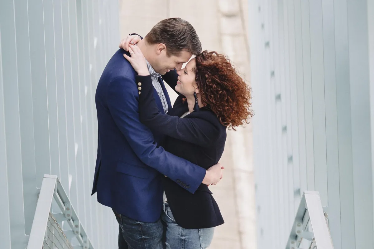 Pre-wedding shoot bij Strijp S Eindhoven | Industrieel erfgoed