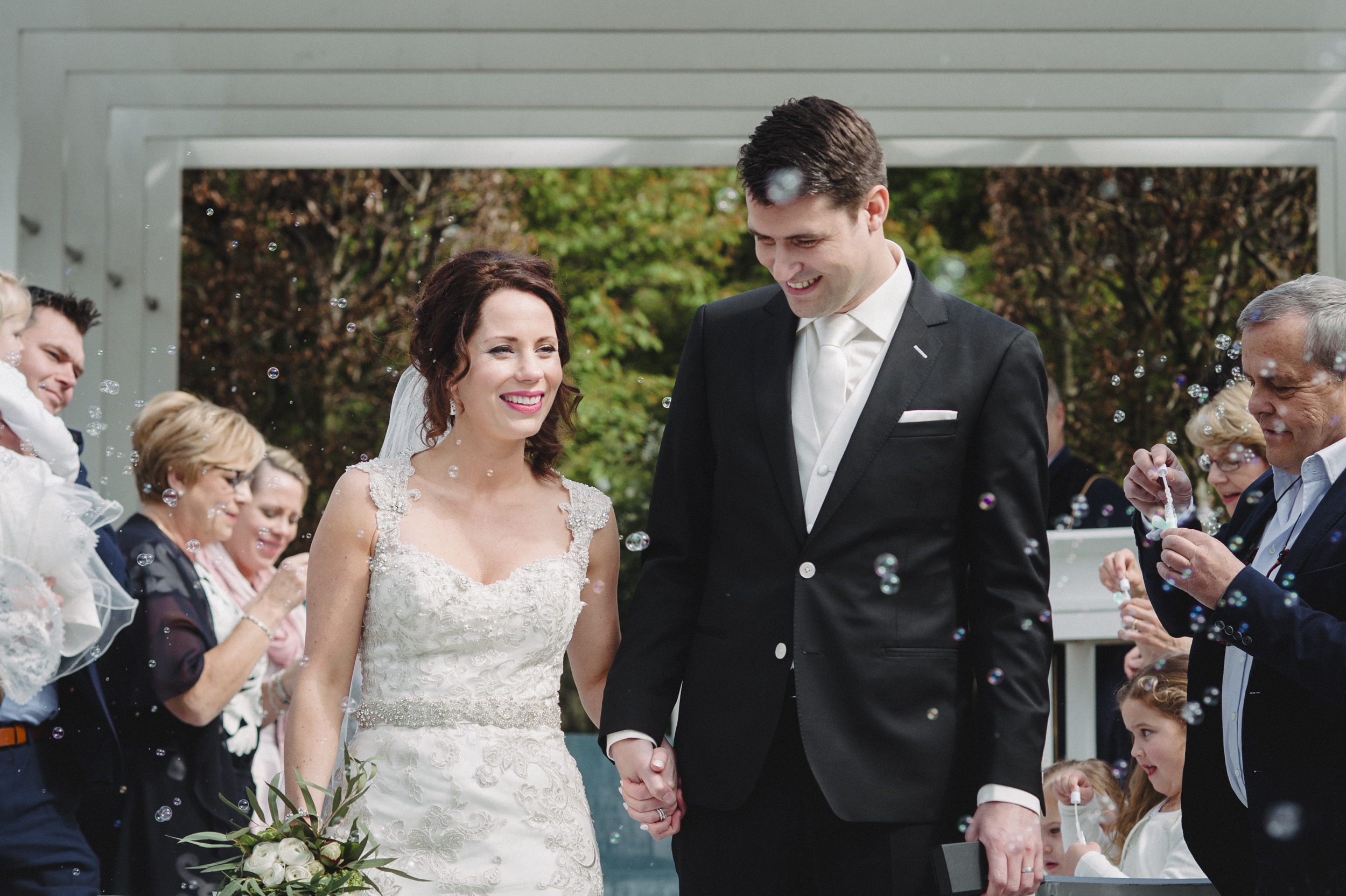 Fanny en Erwin: Een lentehuwelijk vol licht, kunst en liefde