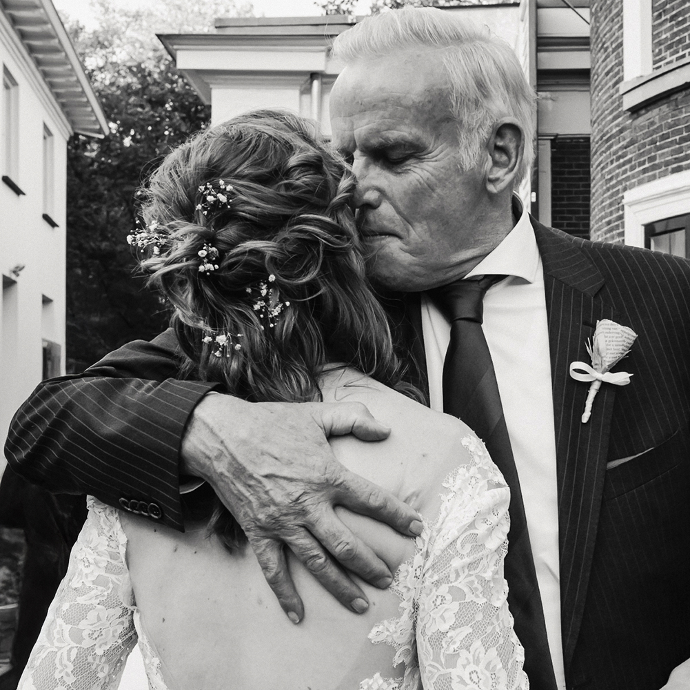 Real moments by Wen's Wedding Shoots