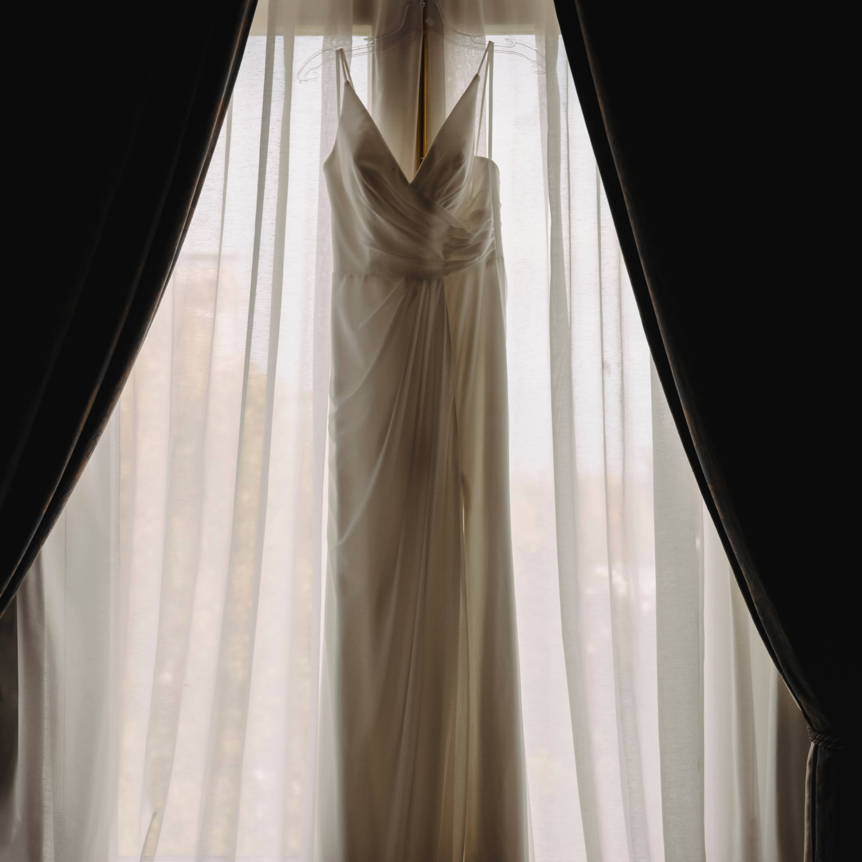 Wedding Gown by Wen's Wedding Shoots