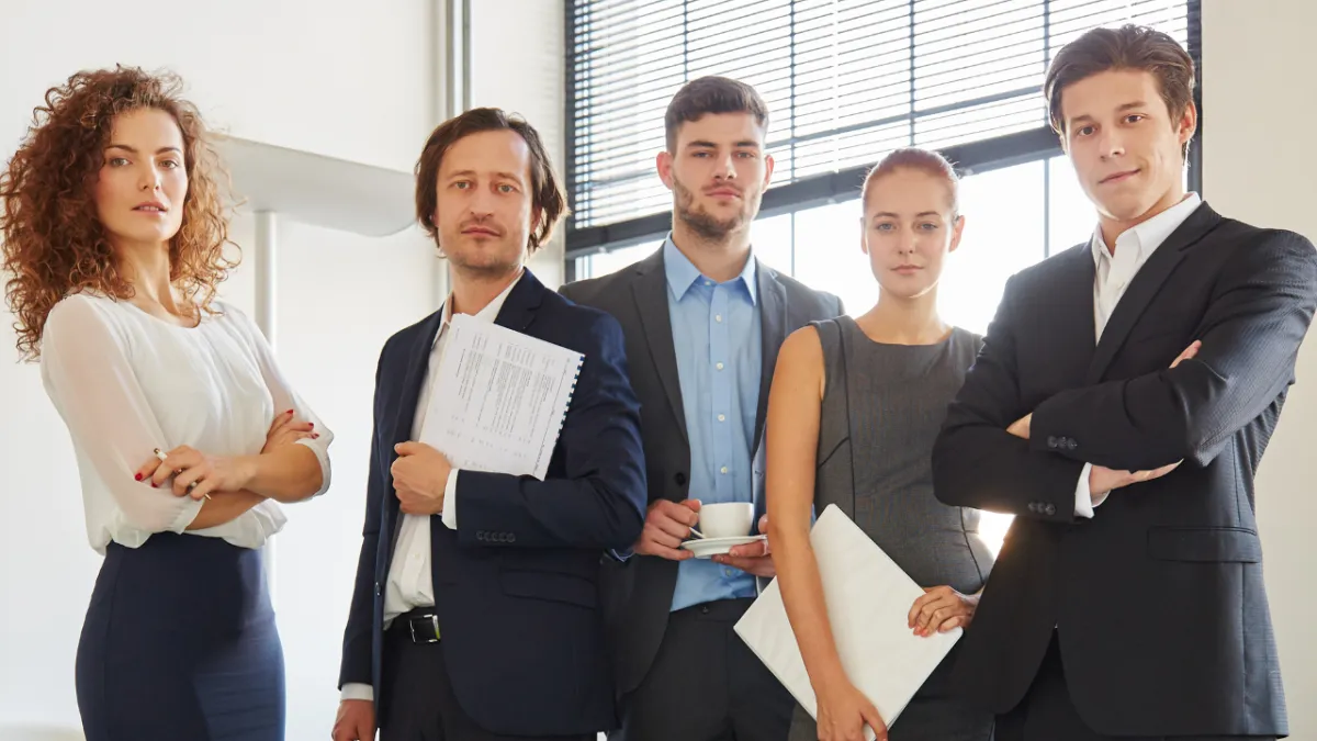 Choose the Right Outside General Counsel: Fractional CLO's Guide