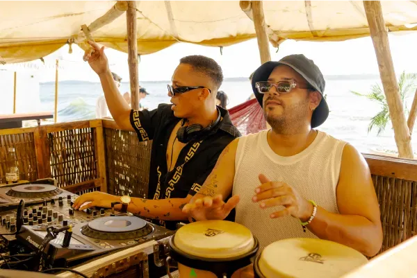 Festivales, música en vivo y sunset vibes en Wala 


