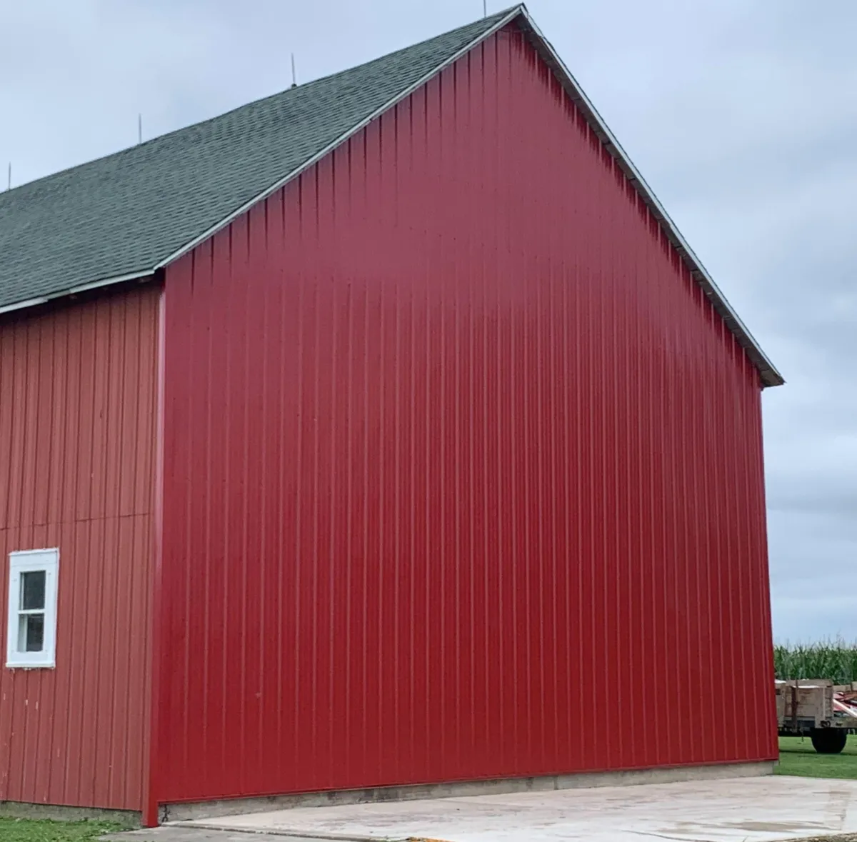 7 Essential Tips for Choosing the Right Commercial Siding Material