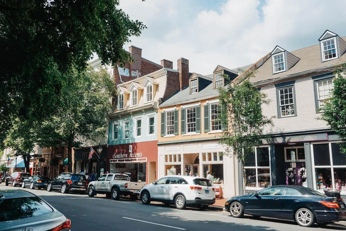 First-Time Visitors’ Guide: How to Pick the Perfect Rental Car in Fredericksburg