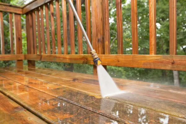 Professional Deck Cleaning Syracuse NY | US Vets Exterior Cleaning | Central NY
