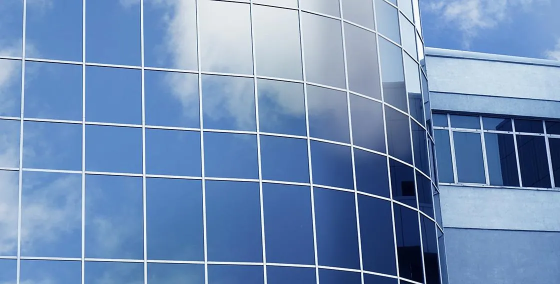 WHY COMMERCIAL WINDOW TINTING CAN BE BENEFICIAL TO YOUR BUILDING