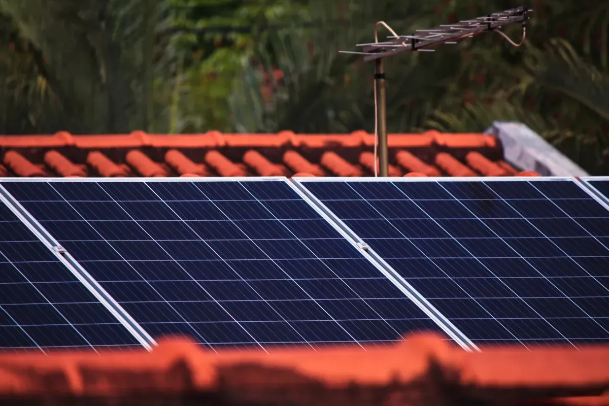 Does Solar in Manchester Affect my Roof's Drainage?