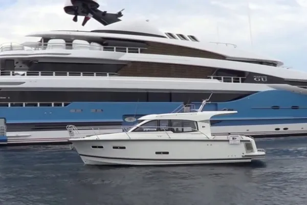 Yacht vs Boat