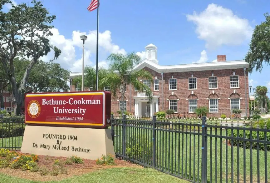 🎓 Where Legacy Lives Loud: A Visit to Bethune-Cookman 🌴
