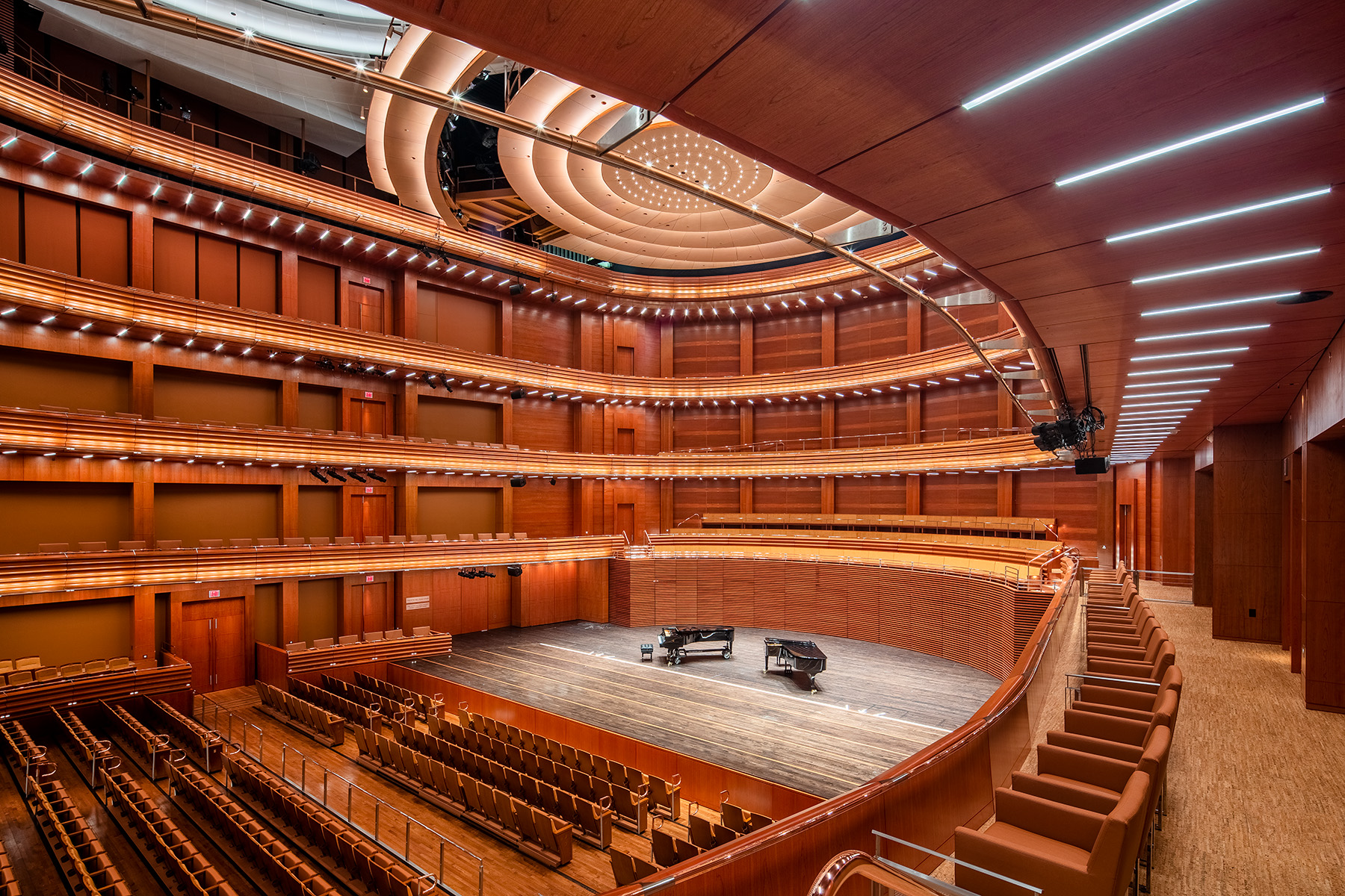 Spotlight on Magic: Exploring the Dr. Phillips Center for the Performing Arts