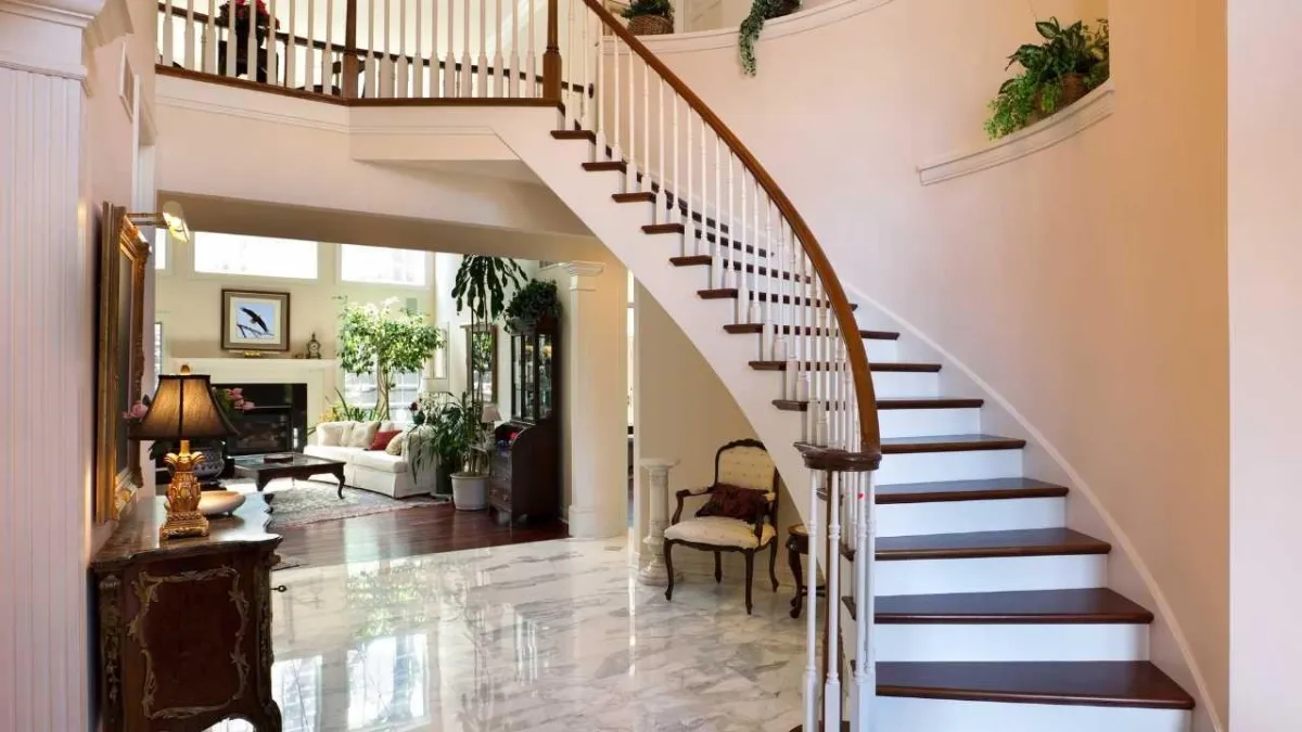 Staircase Renovation Secrets: Make Yours Stunning and Functional!