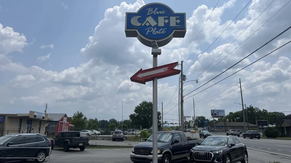 Huntsville’s Hometown Flavor: Why Blue Plate Cafe Is the South on a Fork