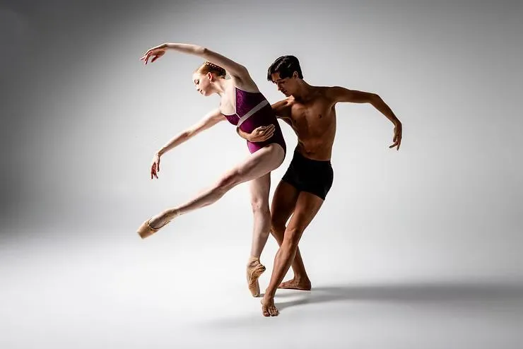 Mastering Studio Dance Photography: Precision & Control