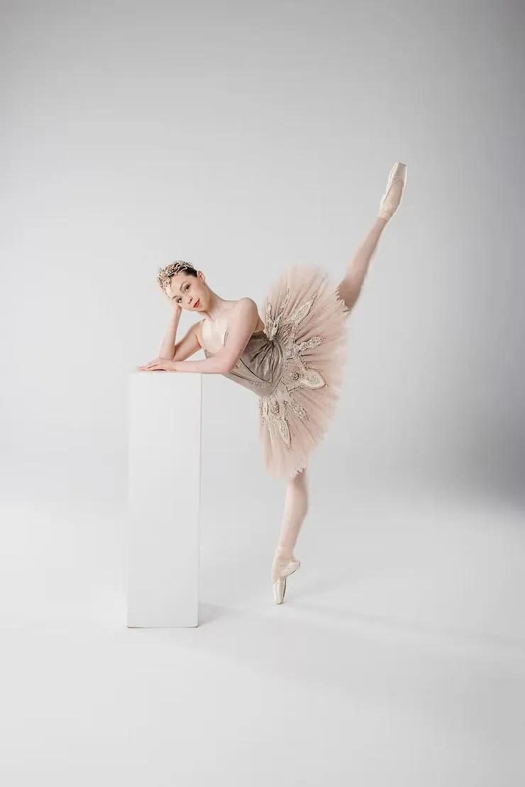 From Simple to Stunning: Posing Tips Every Dance Photographer Needs