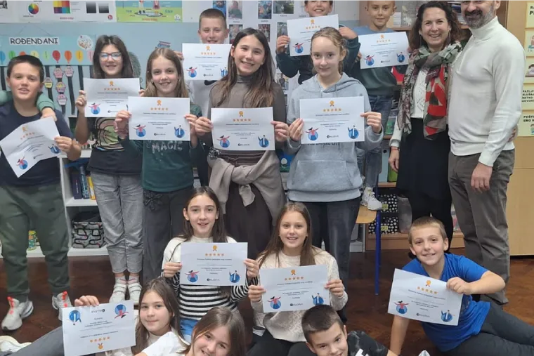 Školski tečaj koji djecu uči kako upravljati novcem