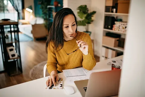 10 Harsh Entrepreneurship Realities No One Tells You (Truth Bomb)