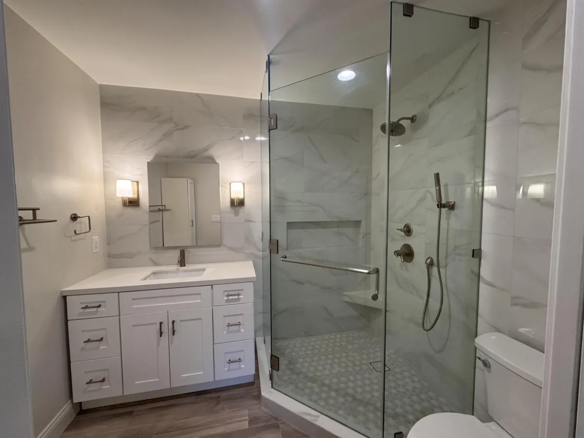 Modern Walk-In Showers: Safe and Stylish Options for Seniors